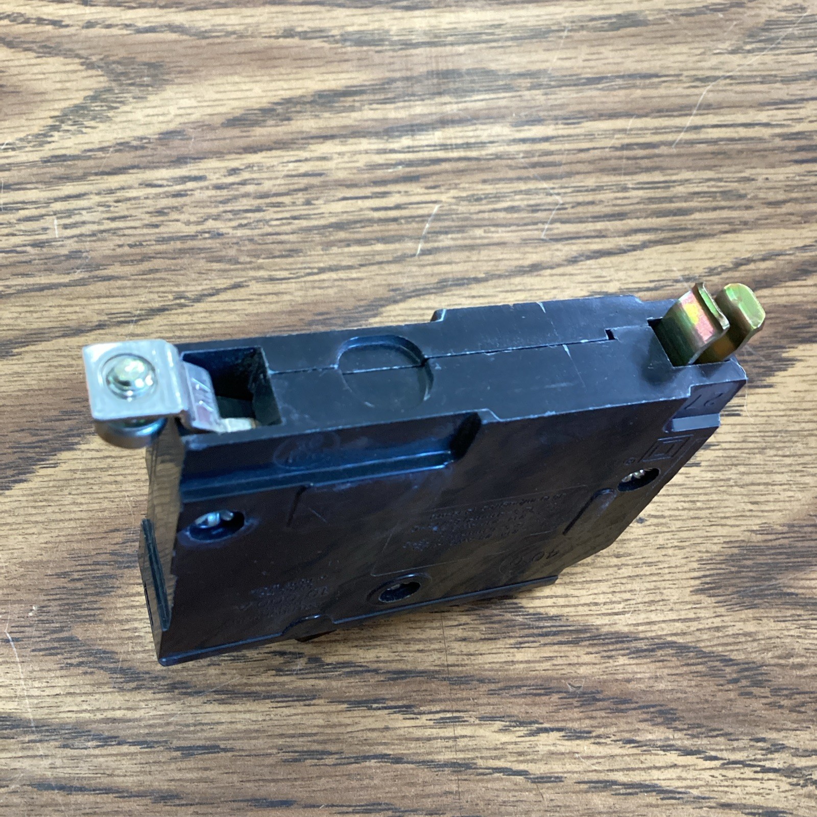 NEW in box SQUARE D QOB125 1 pole 25 amp bolt on 120v QOB Breaker