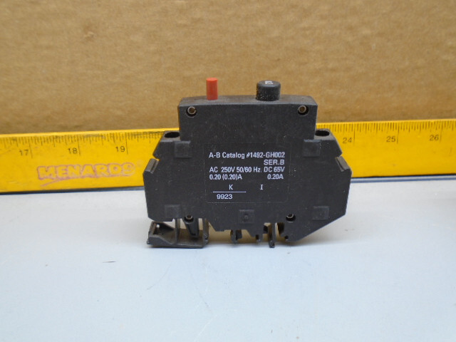 1492-GH002 Allen Bradley Breaker .2 Amp din rail mount Breaker 1492-GH002 W122