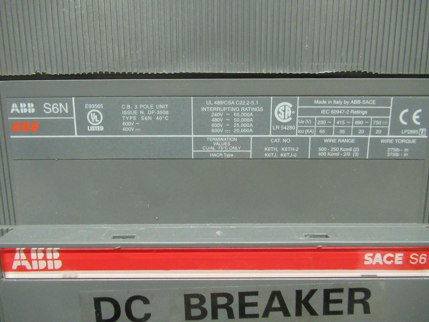 ABB BREAKER SACE-S6 S6N 600V 700A W/ AUXILIARY SWITCH, UVR, LUGS & GUARDS