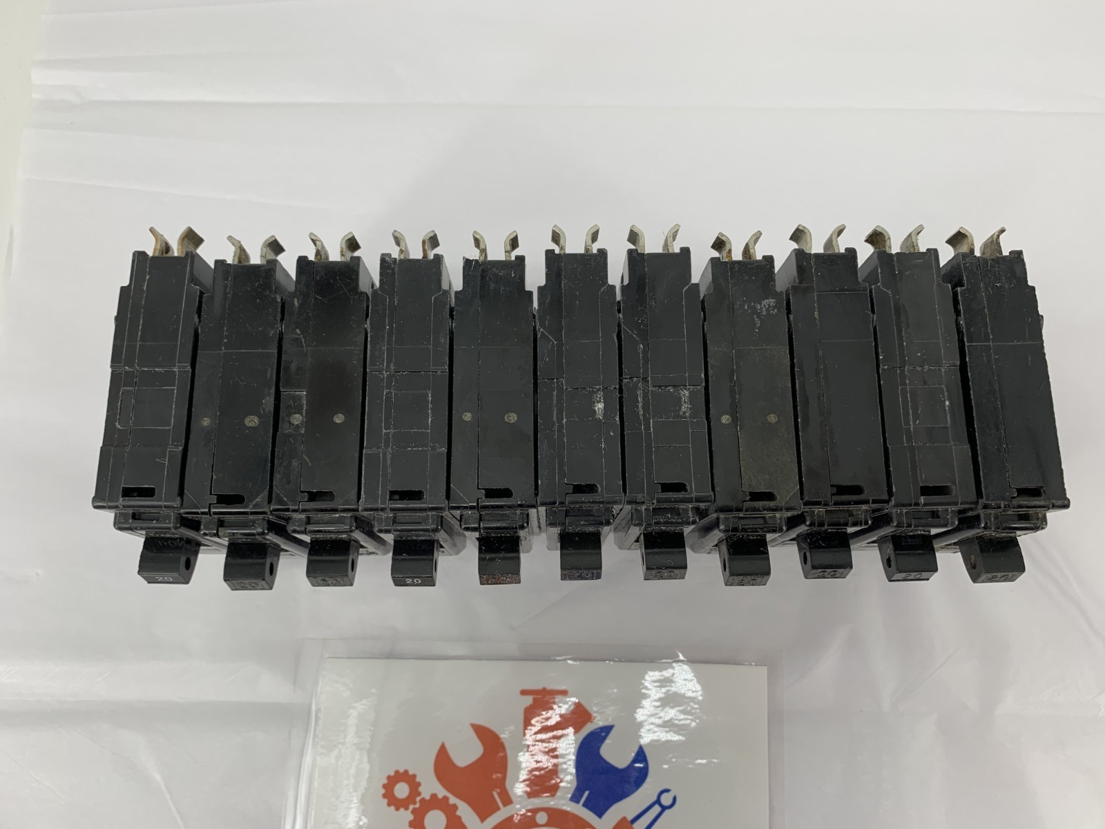 11-Square D QO120 20A Plug-In 120/240V 1P Molded Case Circuit Breaker 10kA@240V