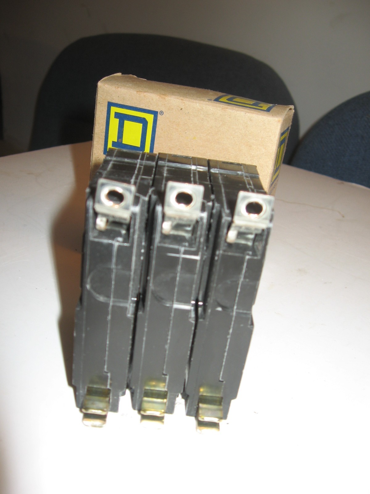 Lot of 3 Square D QOB120 20 Amp 1P Circuit Breaker 120/240V Black w Trip Window