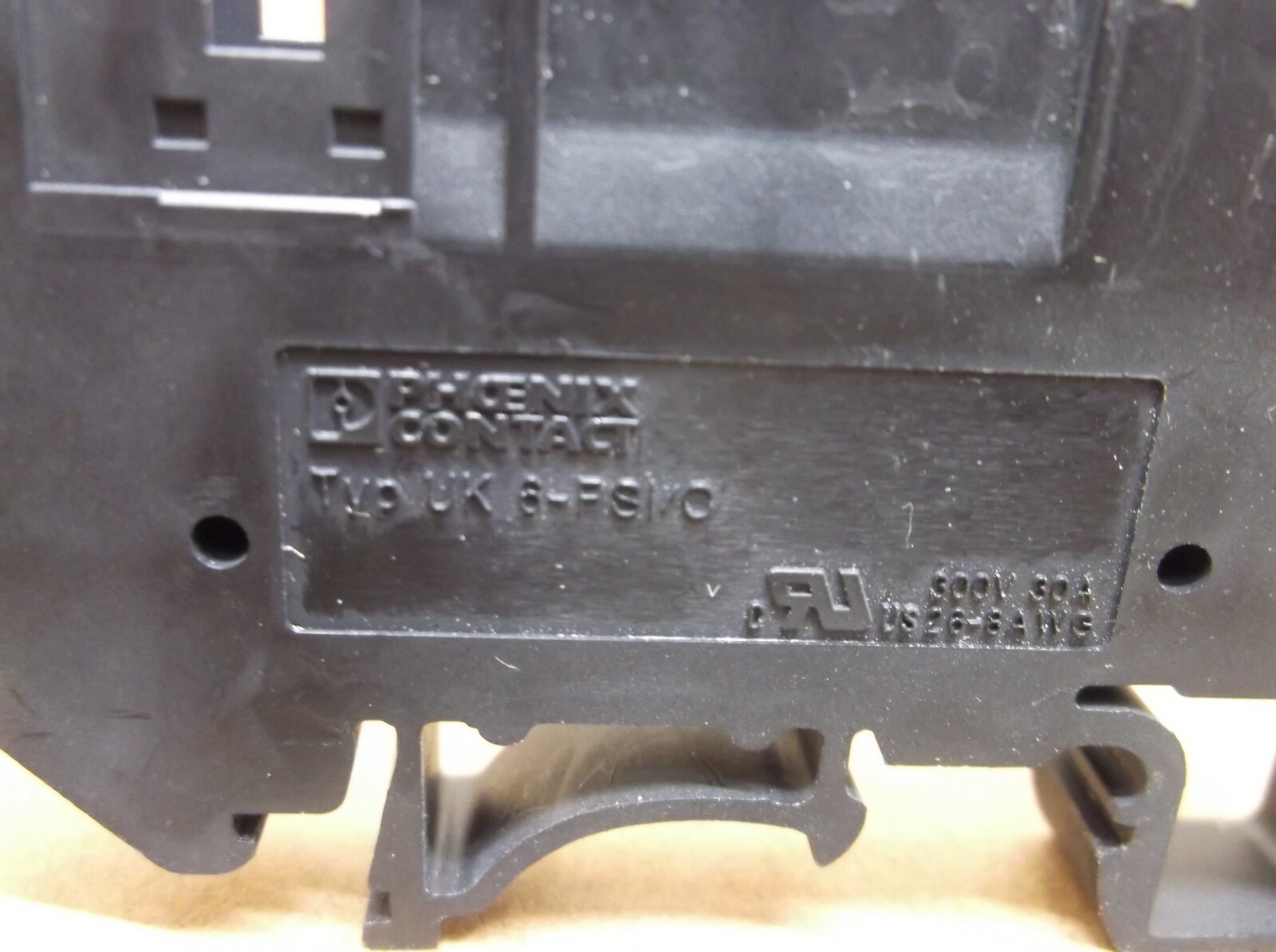 UK 6-FSI-C With TCP 1.0A Phoenix Contact Circuit Breaker Protector TCP 1A *