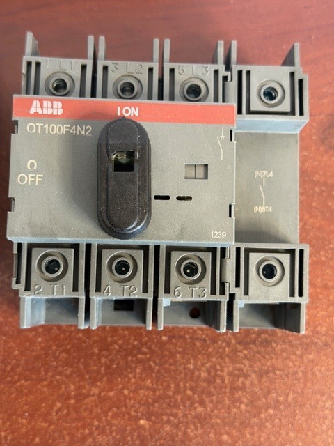 ABB OT100F4N2 Disconnect Switch 100A 750VAC 4 Pole New