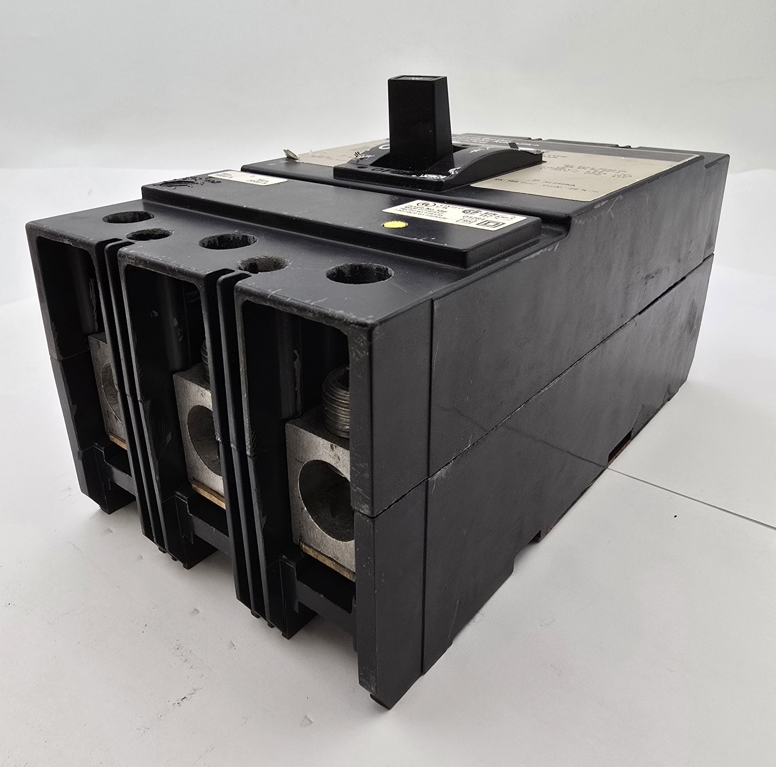 Square D KAL36200 Bolt On Circuit Breaker 200A 600VAC 250VDC HACR 50/60Hz
