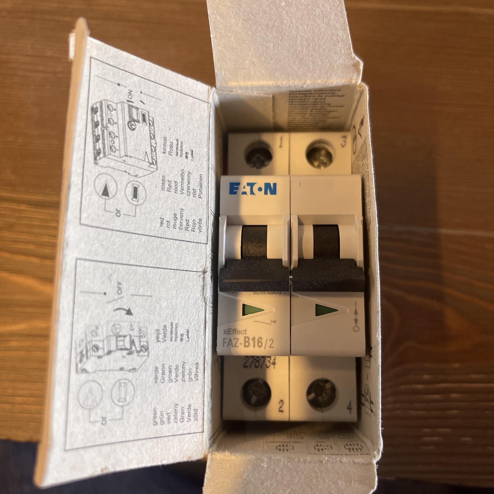 EATON FAZ-B16/2 16AMP 2-POL 15KA CIRCUIT BREAKER