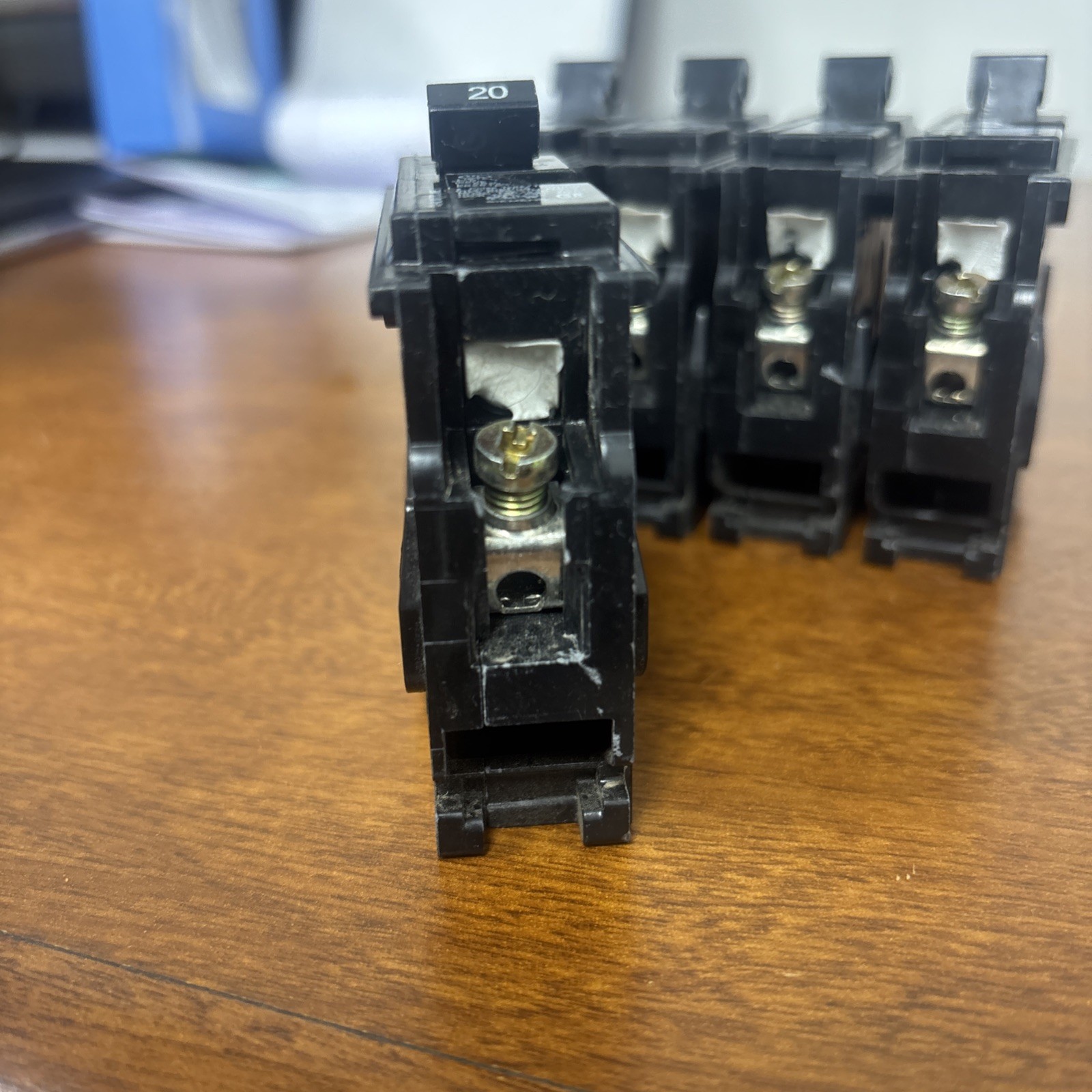 Siemens Q120 20 Amp Circuit Breakers Set of 5 Plug-in/snap In