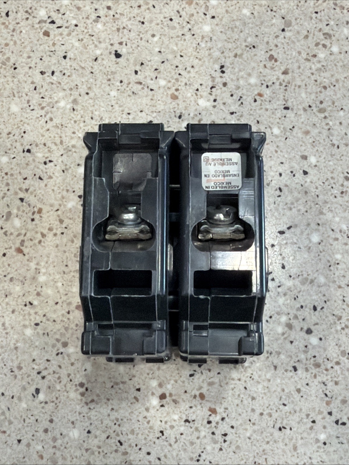 (5) Square D HOM215, 15 A 2 Pole Circuit Breakers (5 PACK) NEW