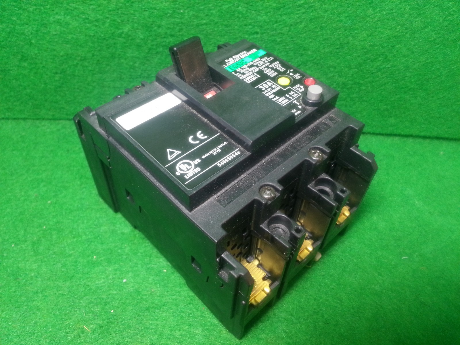 FUJI ELECTRIC EG53C EB3BEC-030B 30A AC 100-230-440V E.L. Circuit Break , USED