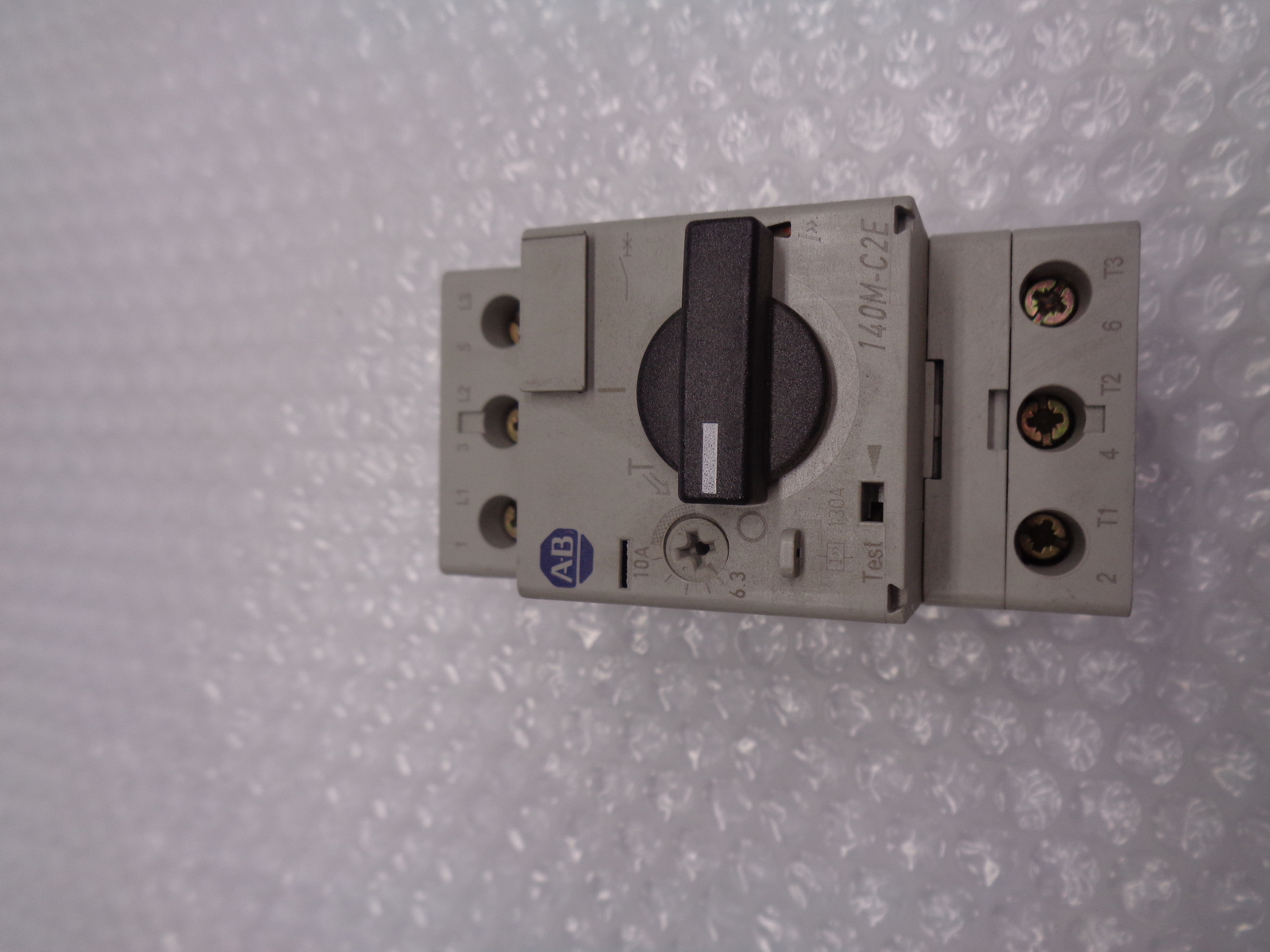 ALLEN BRADLEY 140M-C2E-C10 SER.B BREAKER 3POLE 6.3-10AMP NSNP