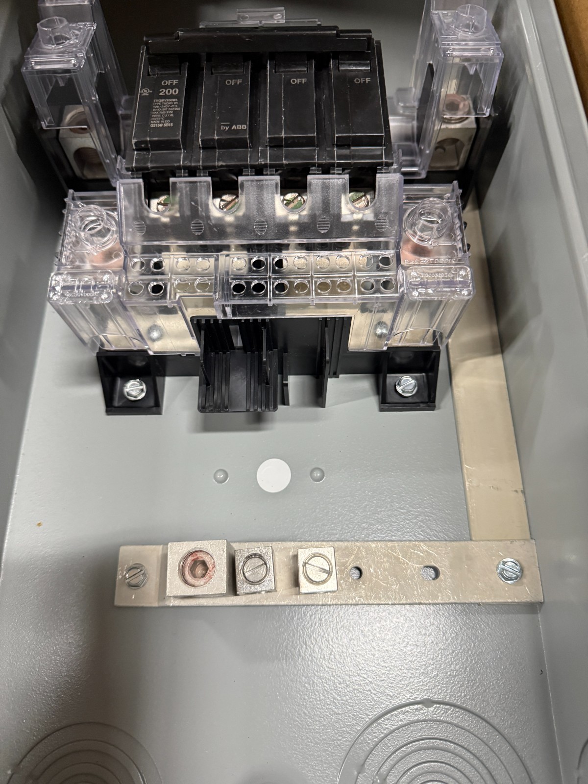 GE Outdoor Circuit Breaker 200 Amp Surface Outdoor Enclosed THQMV200NREP