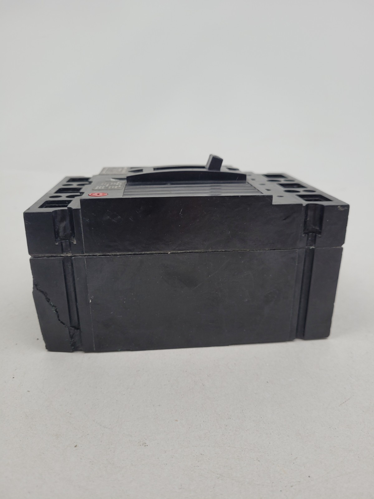 TED134125 GE 125 Amp 480 Volts Circuit Breaker – Next Day Option-Flaw