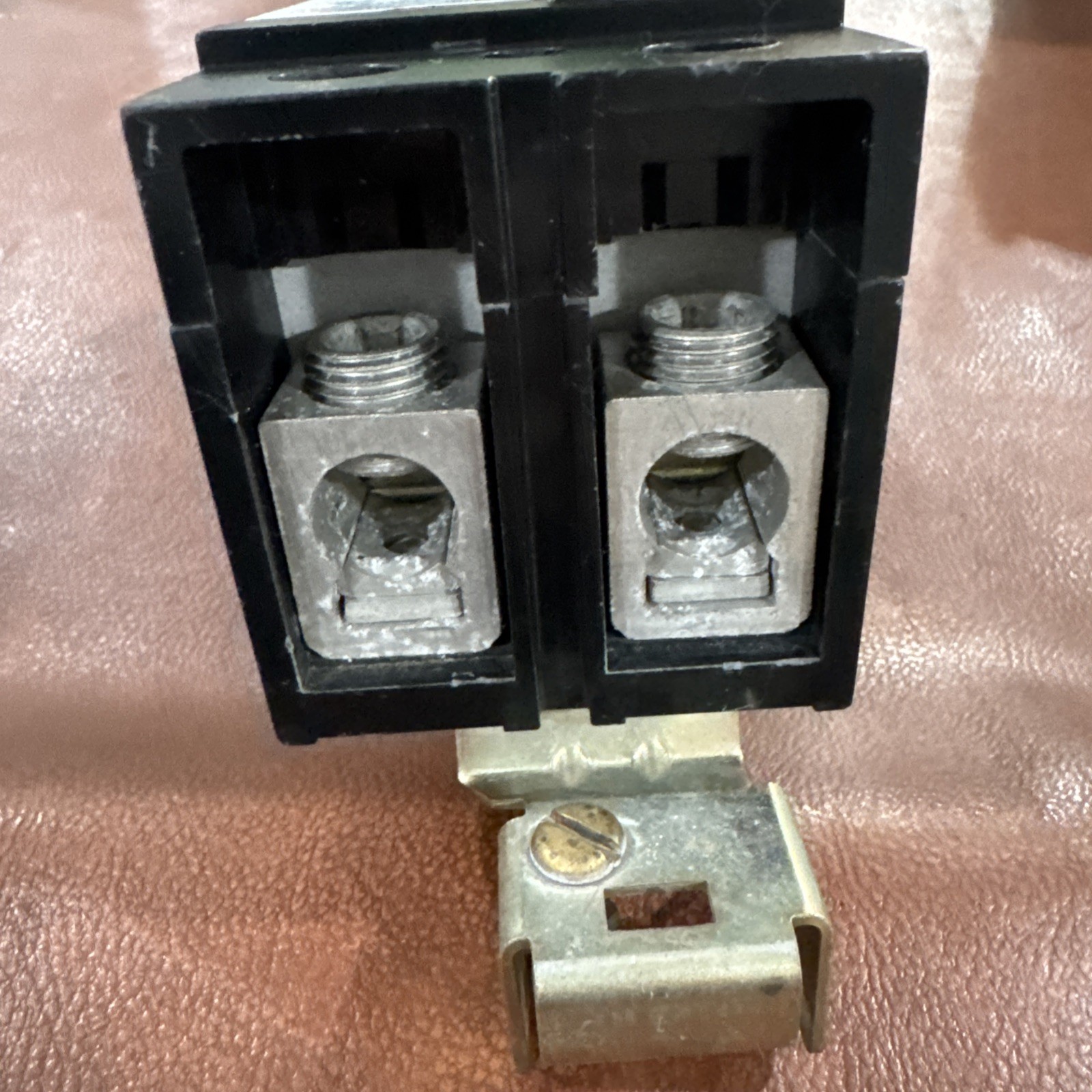 SQUARE D 2P 125A CIRCUIT BREAKERS SQUARE D Q221125AB 2 Pole 125 Amp