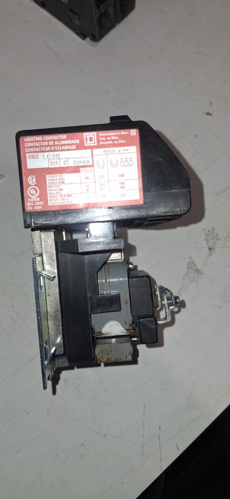 Surplus Siemens 3VA5340-5EC31-0AA0 Siemens 3VA5340-5EC31-0AA0 3 POLE