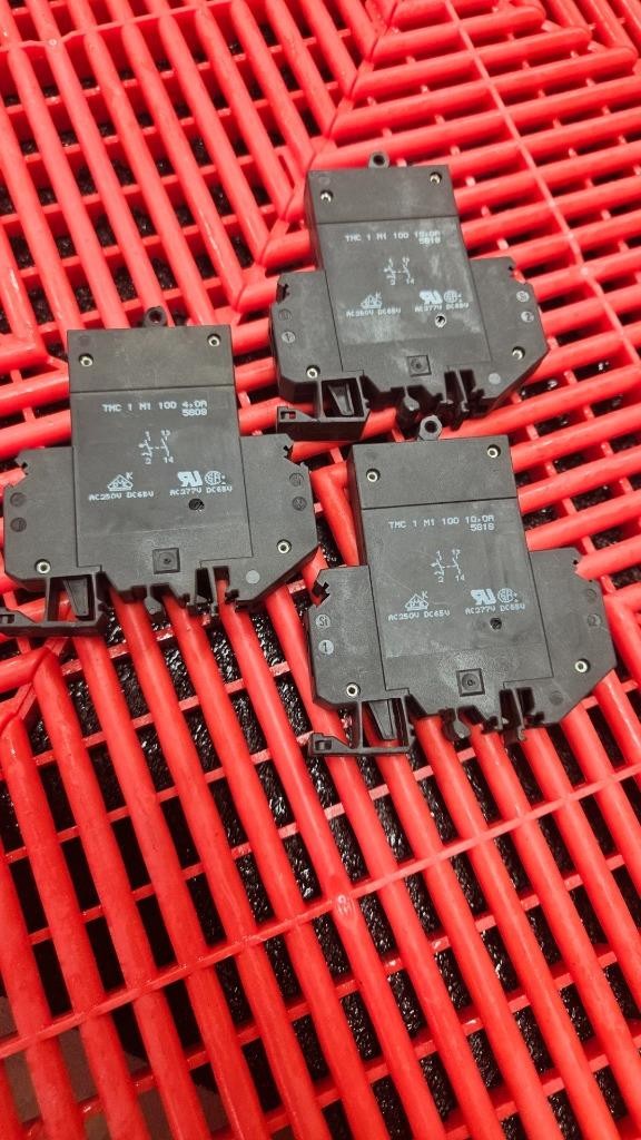 3 Phoenix Contact TMC 1 M1 100 10,0A Thermomagnetic Circuit Breaker