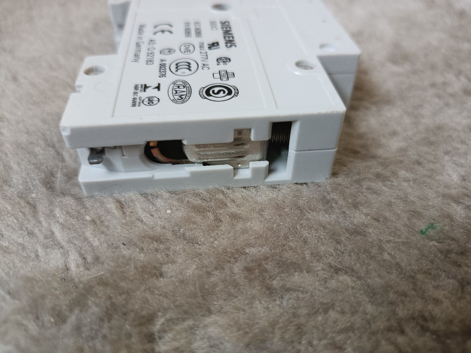 Siemens 5 SX21 C25 Circuit Breaker 230/400V