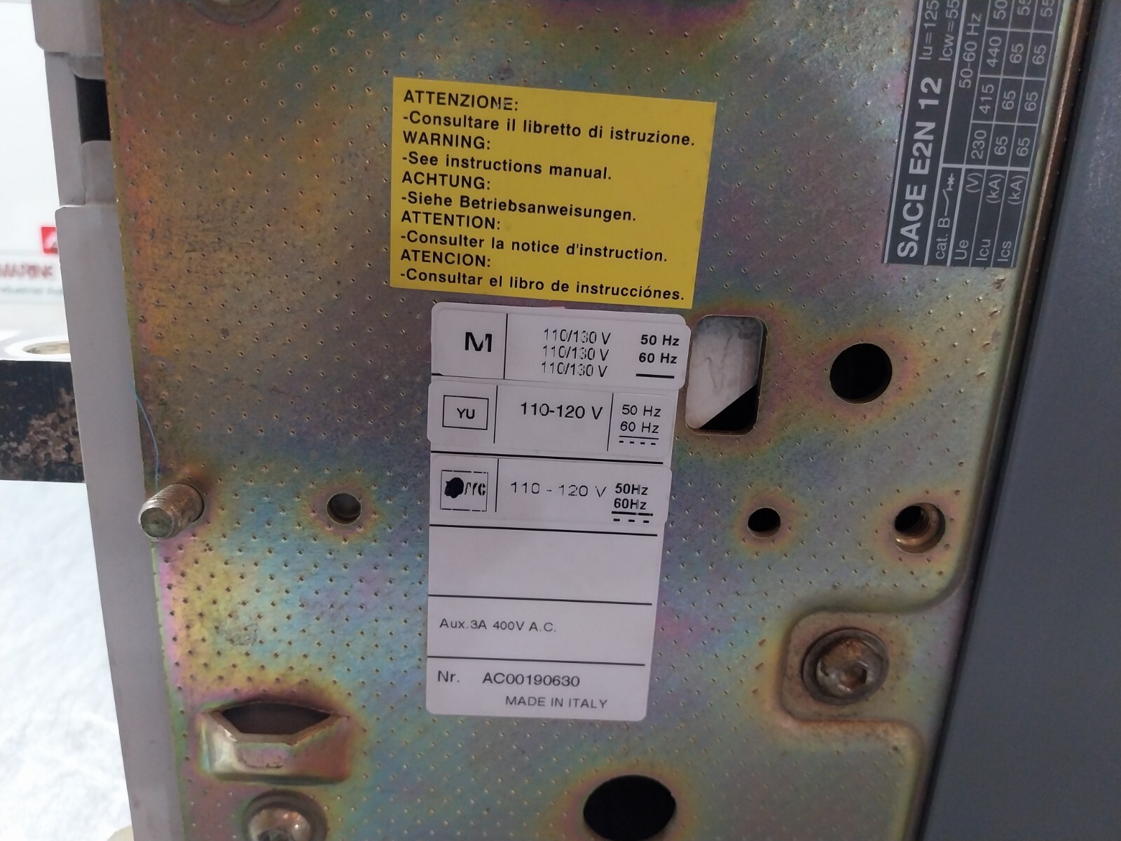 ABB SACE E2N 12 Circuit Breaker 1250A 690V 55KA X 1S 50-60 Hz