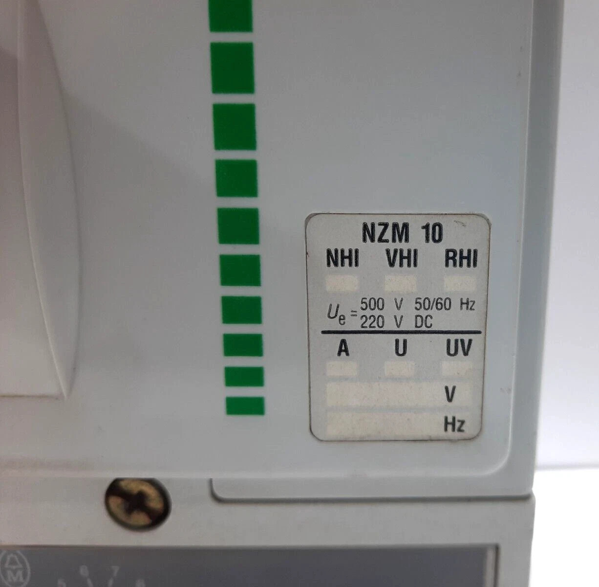 MOELLER 3 POLE 630 AMPS NZM 10-630N CIRCUIT BREAKER 690VAC