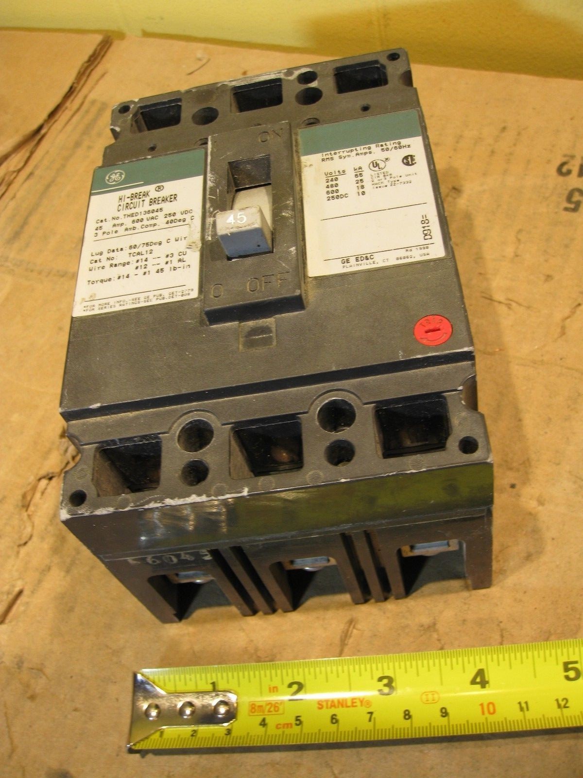 GE THED136045 HI-Break 45 A Circuit Breaker 600V 3 Pole Green Label 45 AMP