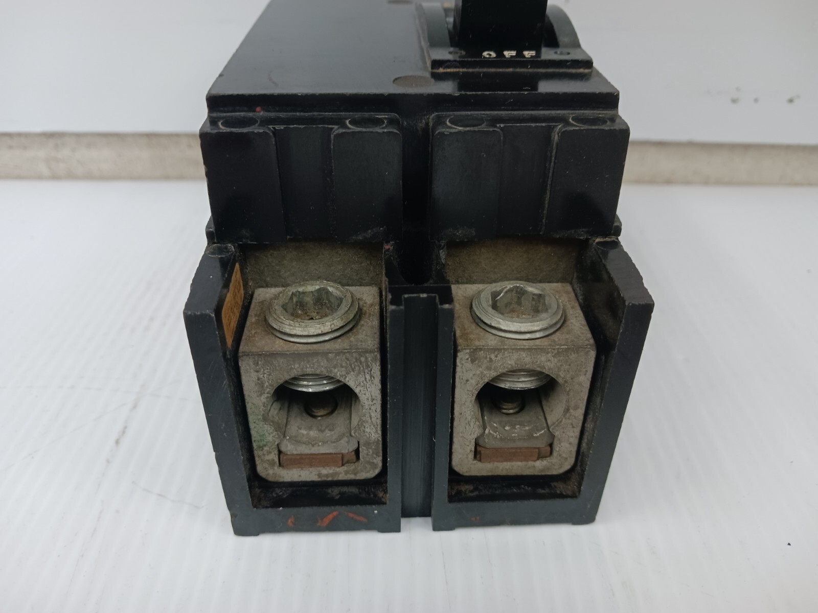 Square D 150 Amp Circuit Breaker 2 Pole 120/240 VAC Q2L-2150 (Flaw)
