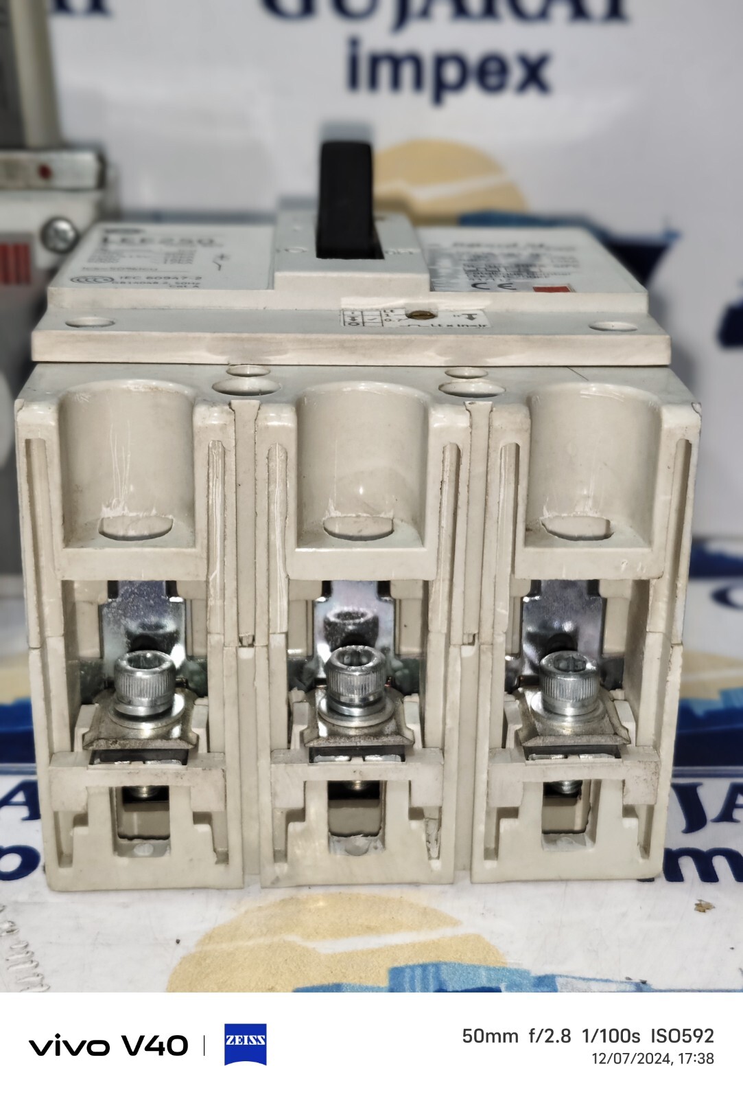 GE LEE250 Record SL LEE35T5F200KF Circuit Breaker WITH LOTTETY HANDLE TESTED OK