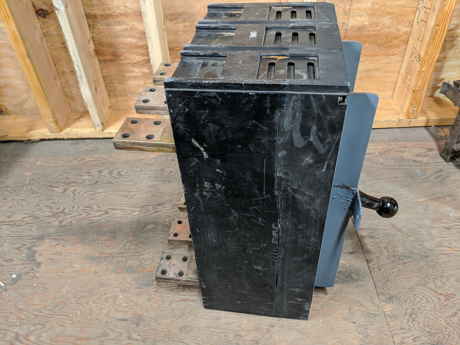 Westinghouse PB32500F Breaker 2500 A 3 Phase with 1200 Amp Trip unit