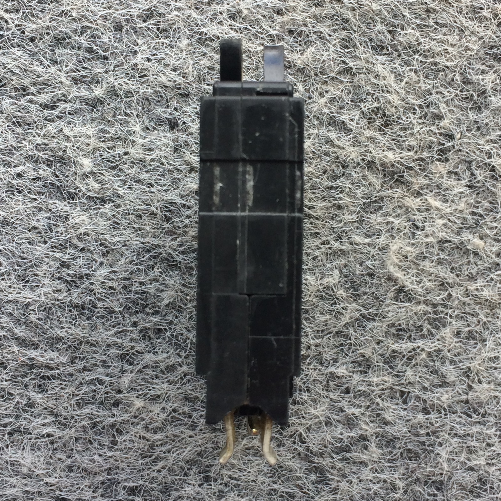 Square D QOT1515 QO1515 Tandem Twin 15-Amp Circuit Breaker With Hook Warranty
