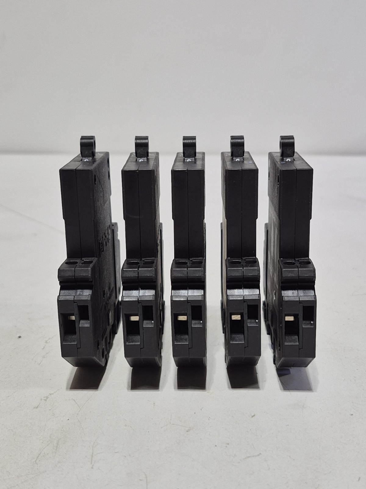 Lot Of 5 ETA Thermal-Magnetic Circuit Breaker 2210-T210-K0F2-H131-5A 277AC 65DC