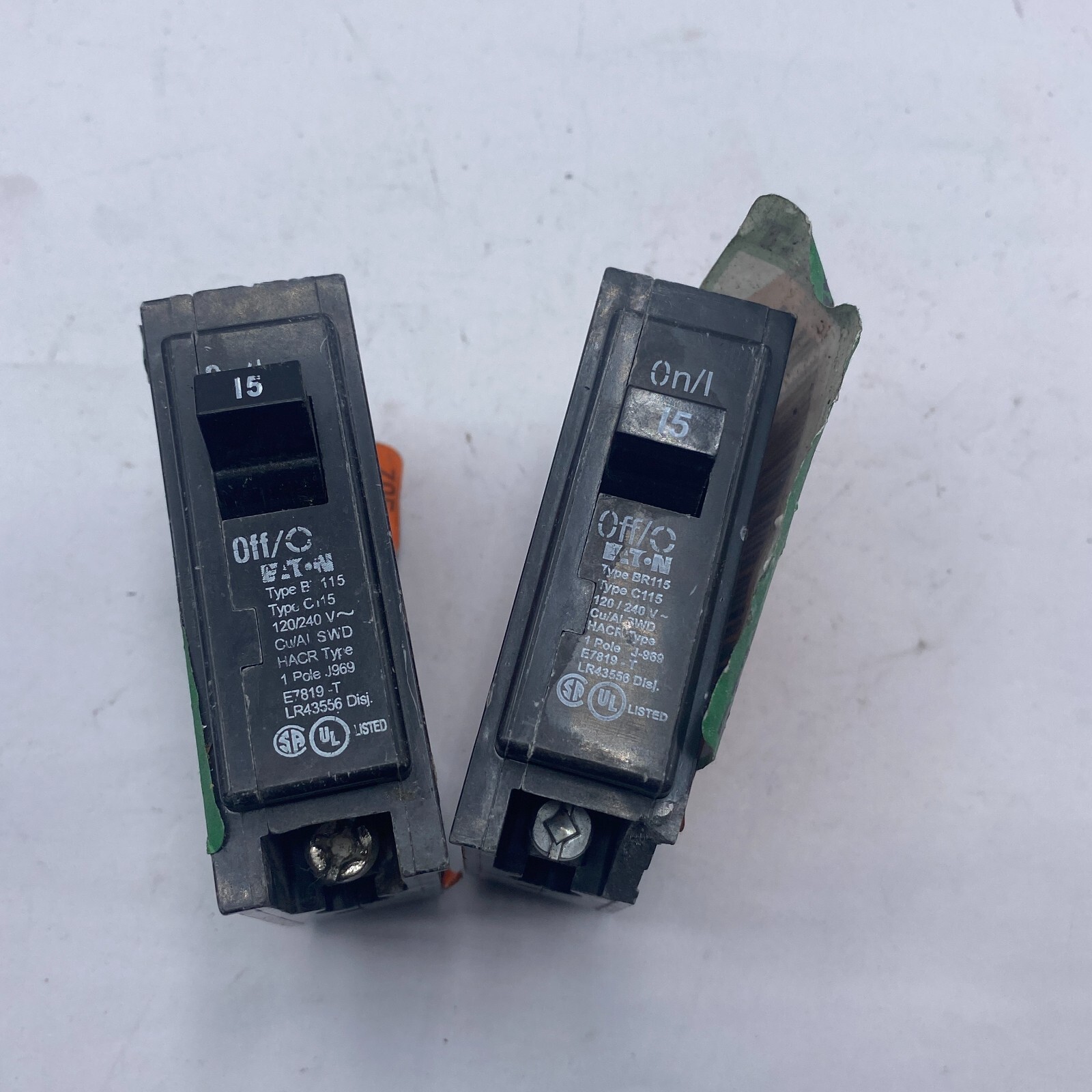 EATON BR115 CIRCUIT BREAKER 1 POLE 15A 120/240V Cu/Al C115 LOT OF 2 ⭐