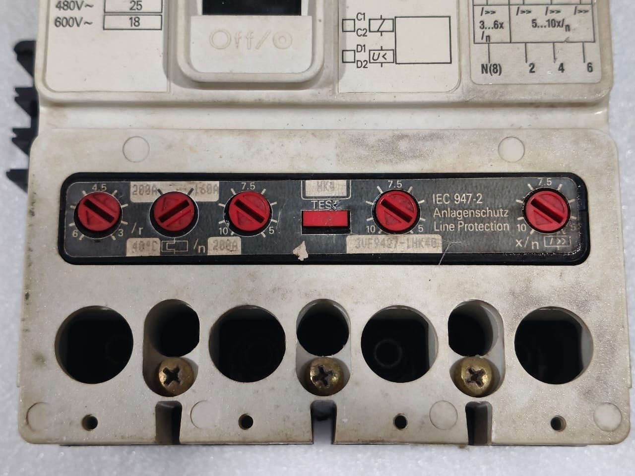 SIEMENS 3VF4 160-200AMP 4POLE CIRCUIR BREAKER FREE FAST