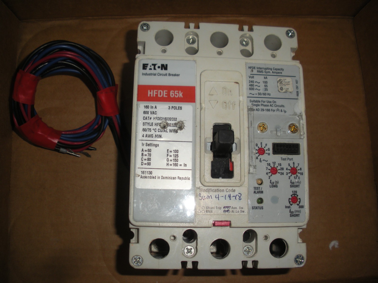 Eaton HFDE316032C02 3P 160A circuit breaker W/ shunt trip w/ aux contact AAL1LPK