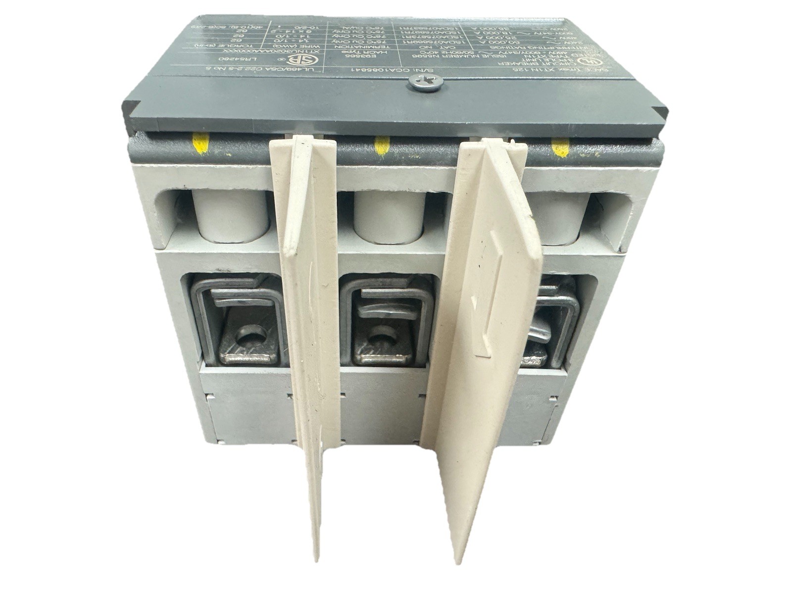 Lot (6) – Industrial 3 Pole Circuit Breaker 20 Amp 250v ABB SACE Tmax XT1N 125