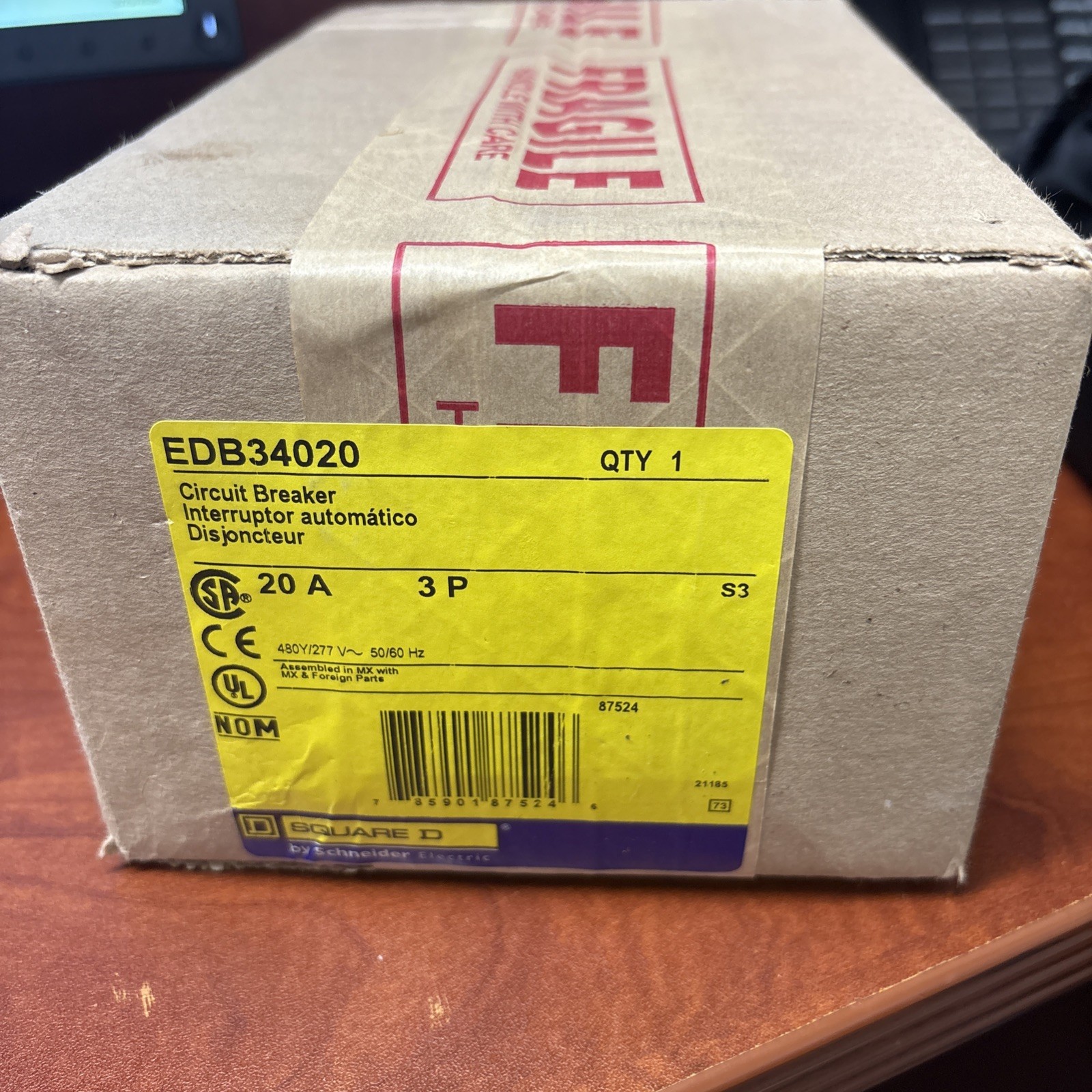Square D EDB34020 Circuit Breaker 20 Amp 3 Pole 480Y/277V
