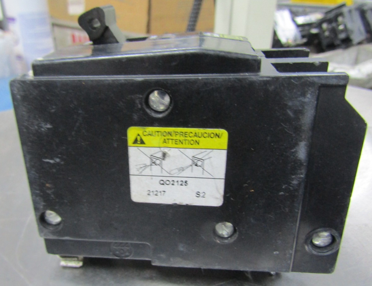 😍 SQUARE D 125 AMP CIRCUIT BREAKER 120/240V 2 POLES 10KA QO2125