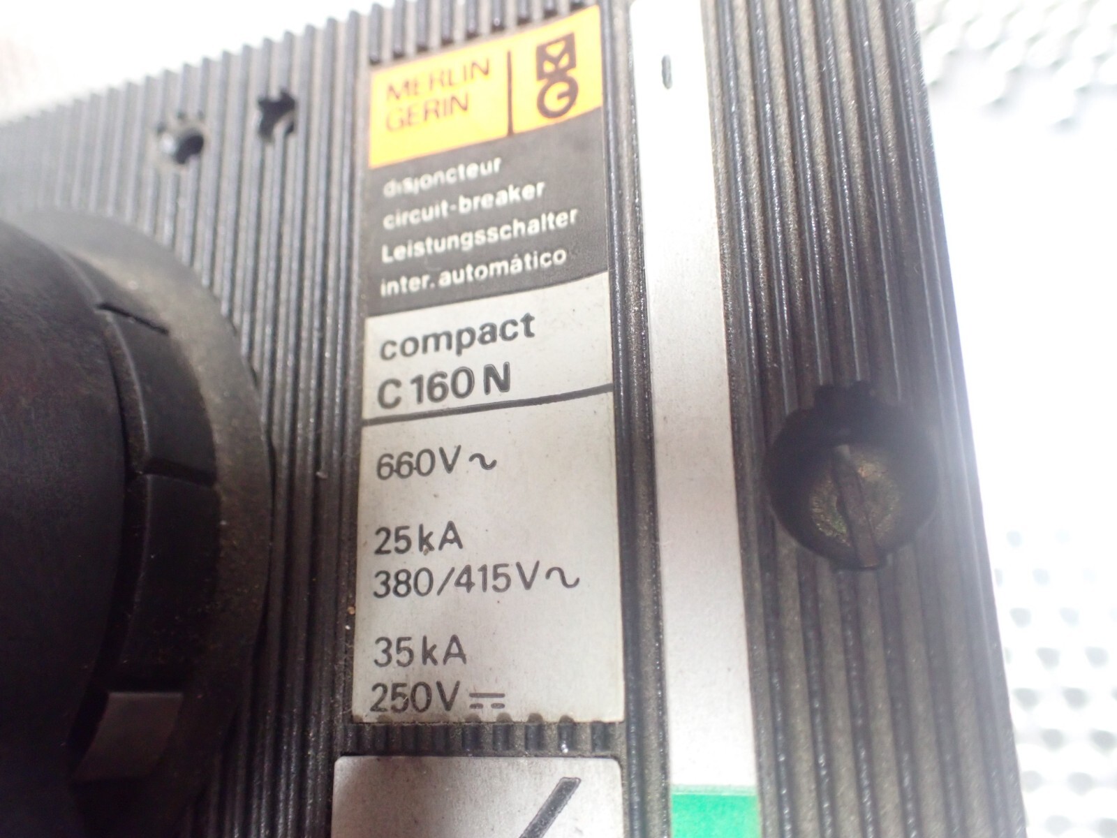 Merlin Gerin C160N Circuit Breaker 100/160A 660V 25kA 380/415V 35kA 250V Used