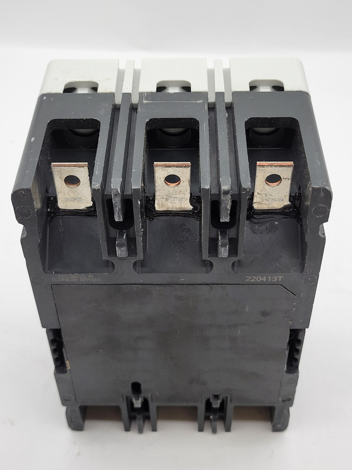 Eaton HFD3030 Bolt-On Circuit Breaker 30A 3P 600V HFD65K Red 30 Amp