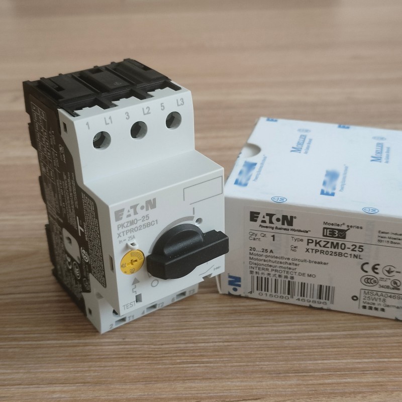 2PCS Motor Protective Circuit Breaker For Eaton Moeller PKZM0-25 XTPR025BC1NL