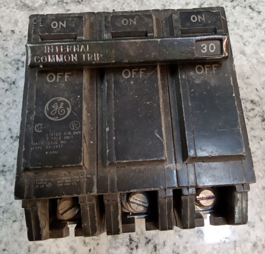 GENERAL ELECTRIC/BREAKER/ THQL32030/ 30A/ 3 P /THQL/ GROVE/USE(L170&C#18