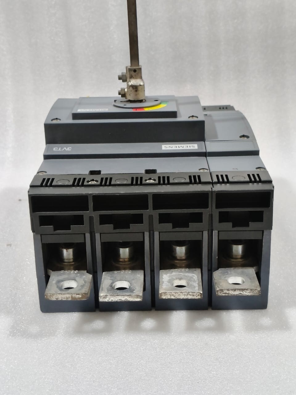 SIEMENS 3VT3 3VT9363-6ACOO CIRCUIT BREAKER 630AMP 4POLE 3VT3 FREE FAST SHIPPING