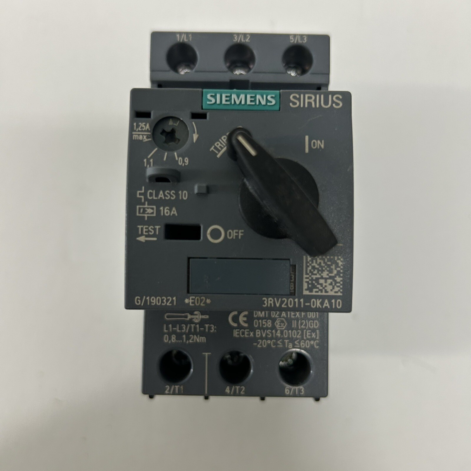Siemens 3RV2011-OKA10 Rotary Motor Circuit Protector 0.9 A To 1.25 A
