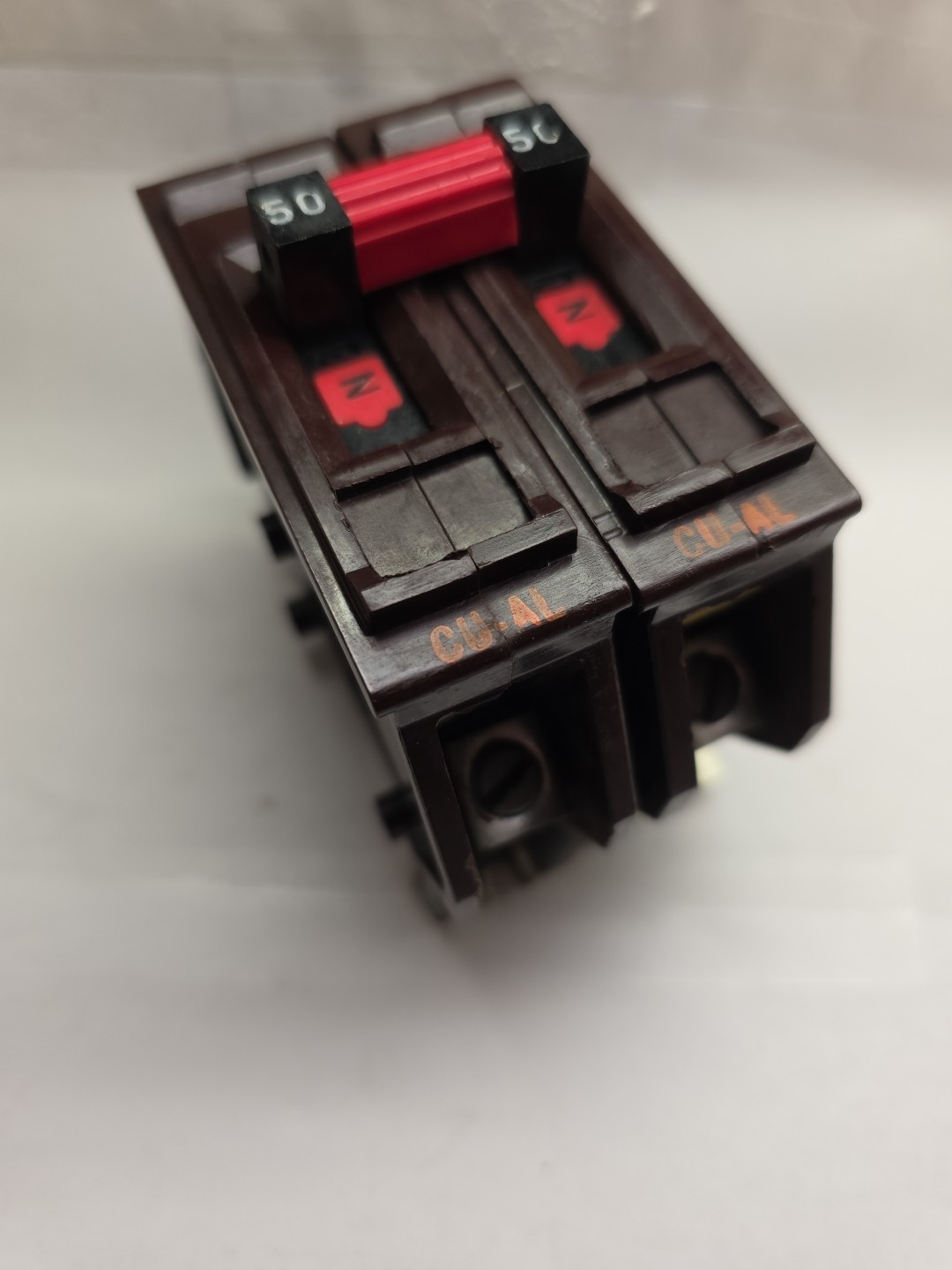 WADSWORTH 50 Amp 2 Pole Circuit Breaker Metal Foot