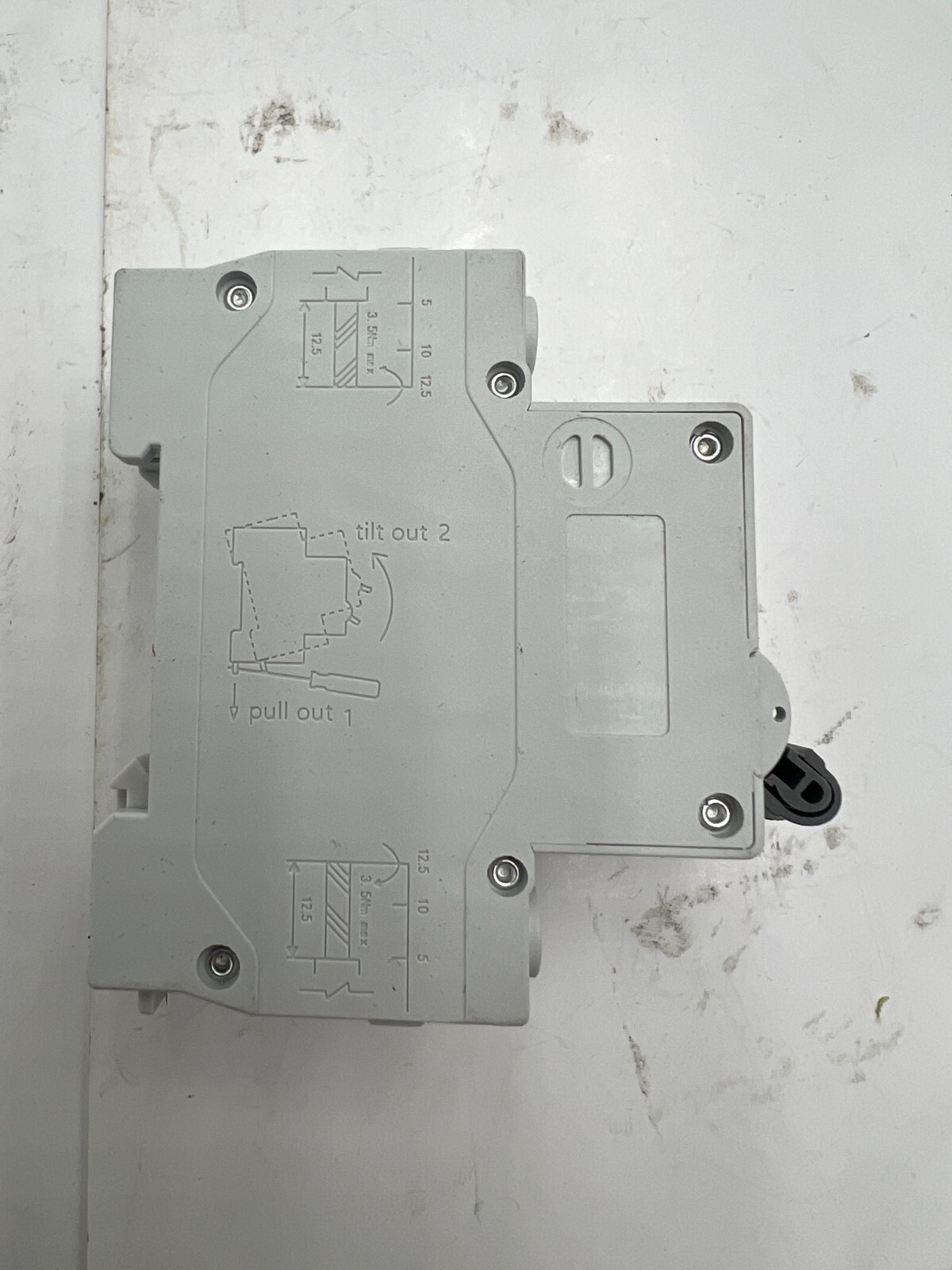 Chtaixi Circuit Breaker DZ47N-63 C20 2 Pole 120/240V 50/60Hz