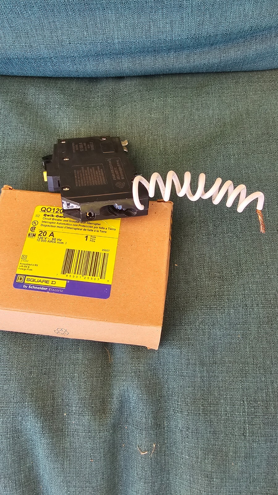 Circuit Breaker Square D QO120GFIC 20 Amp 1 Pole 120V GFCI QO120GFI