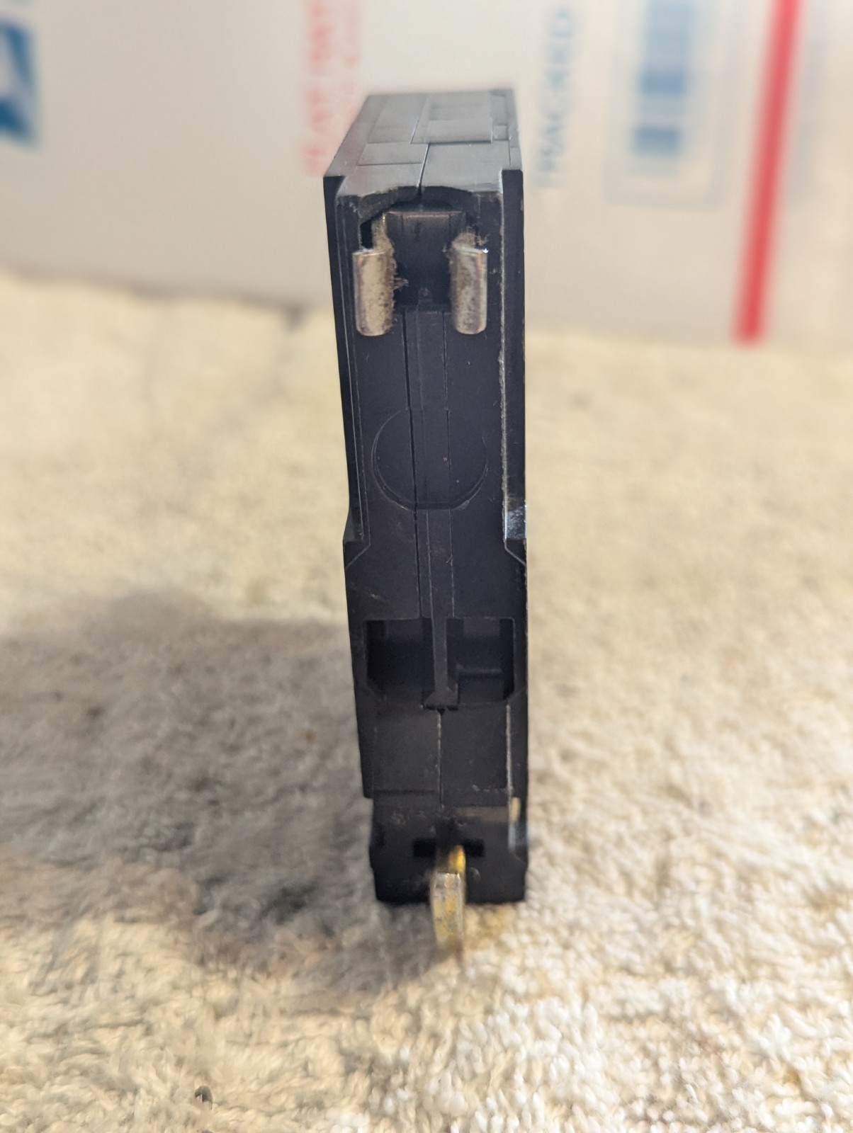 Square D QOT2020 QO2020 1 Pole Mini 20 Amp Tandem Dual Circuit Breaker With Hook