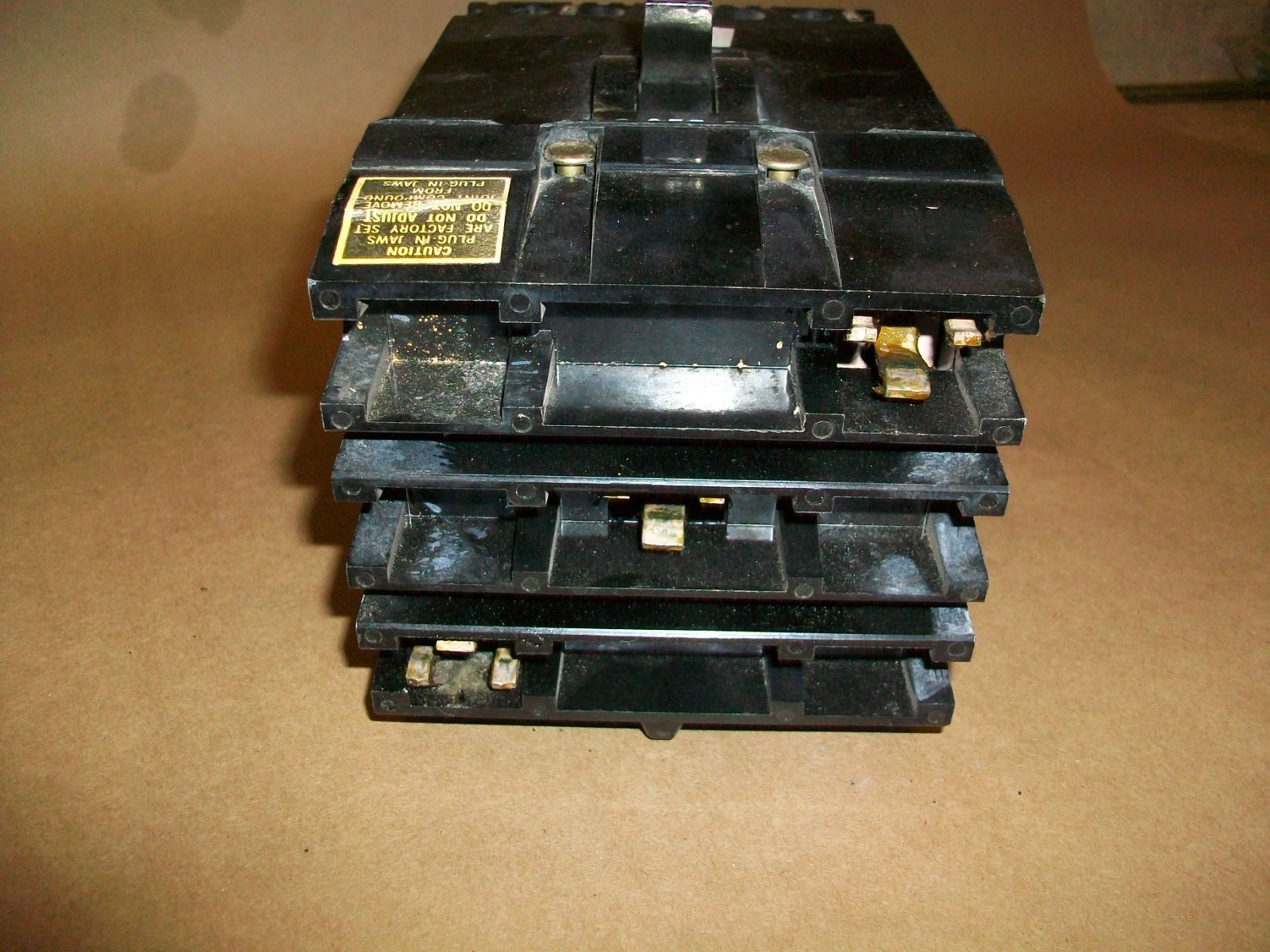 SQUARE D FA36100 CIRCUIT BREAKER 100A 100 AMP 3-POLE USED
