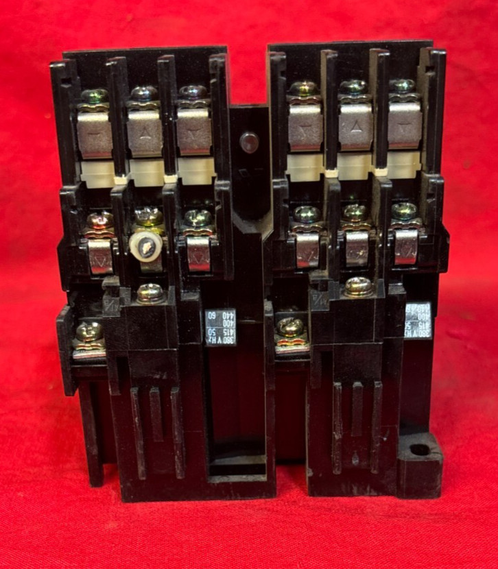 MITSUBISHI MAGNETIC CONTACTOR/THERMAL RELAY S-KR11 TH-N12