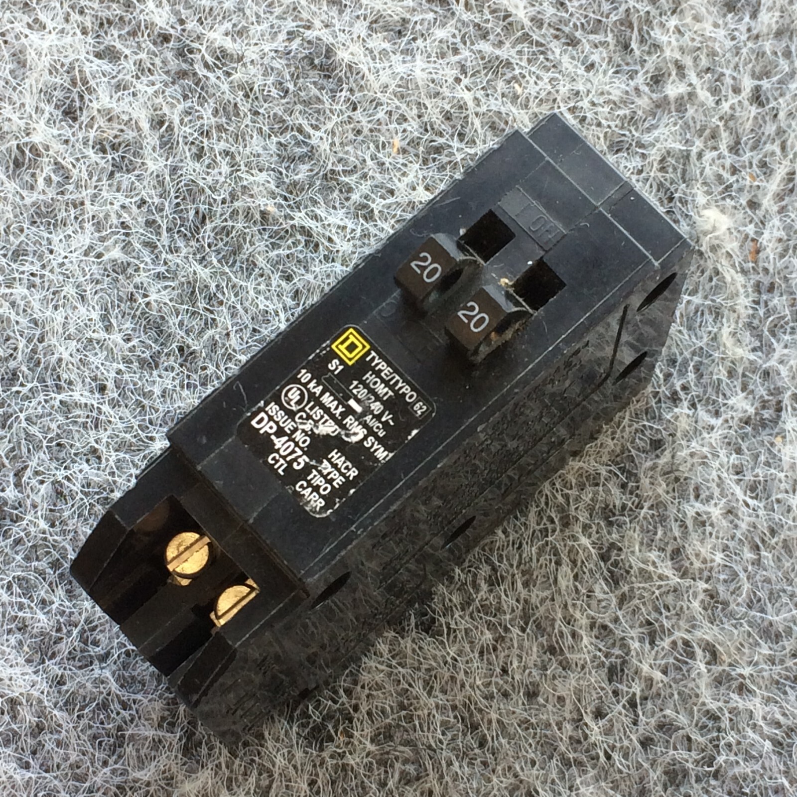 HOMT2020 / Square D Twin 20/20 1 Pole Tandem Circuit Breaker