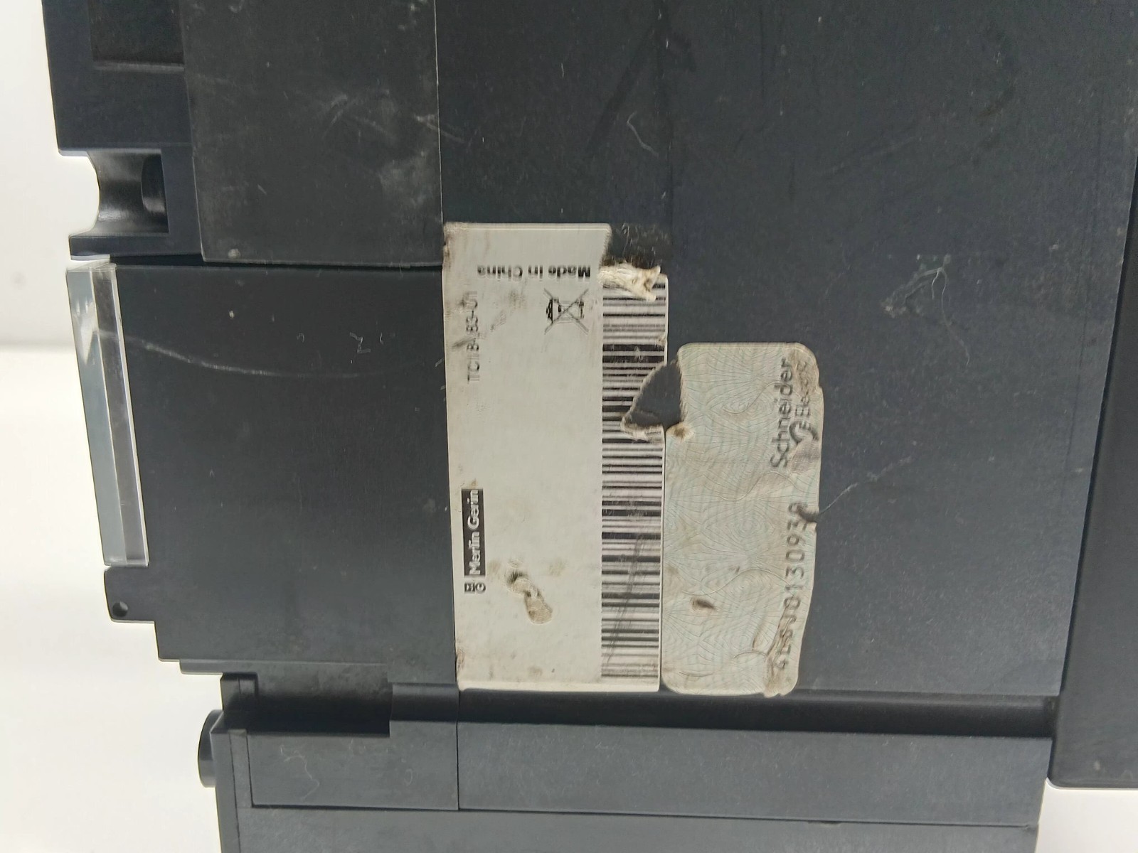SQUARE D LL 1200 LL37060D33 3 POLE 630 AMPS CIRCUIT BREAKER