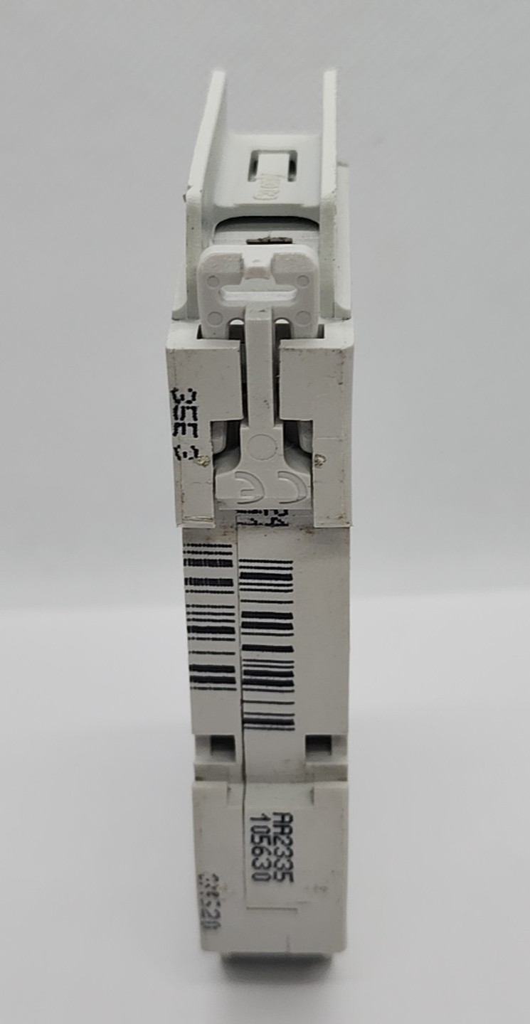 SCHNEIDER ELECTRIC M9F42105 1POLE 277V 5A CIRCUIT BREAKER [1WS3-6]