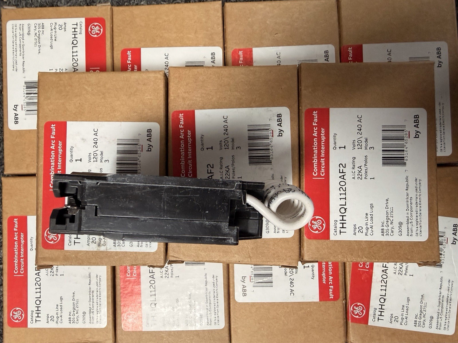 11PCS of THHQL1120AF2 GE 20 Amp 120V 22K Rated Circuit Breakers New In Box