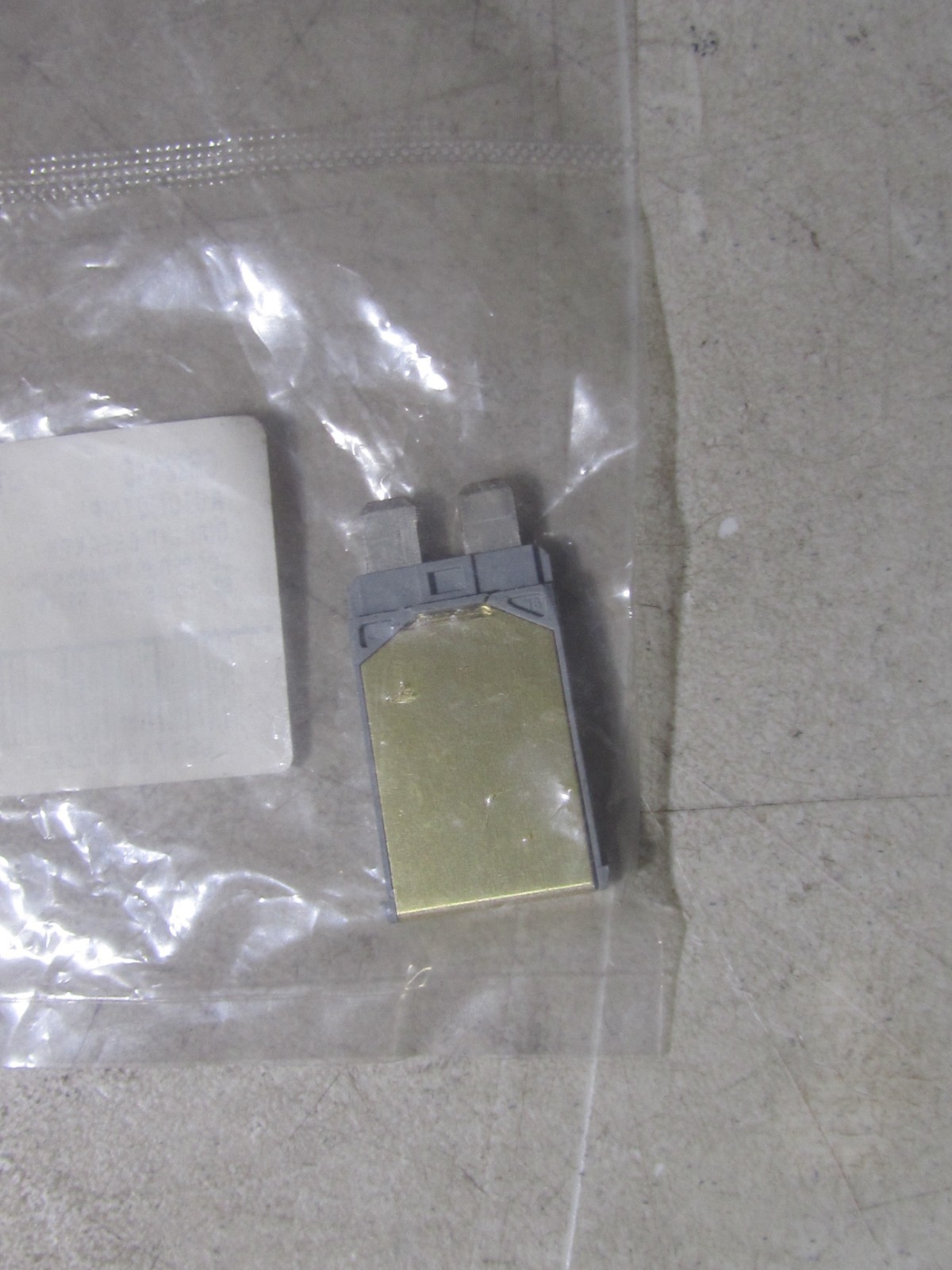 NEW Eaton Bussmann Cb221-15 Automotive Circuit Breaker, Cb221 Series, 15 A